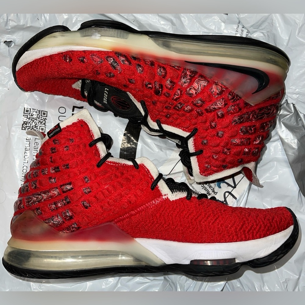 Used Lebron 17 Air Max Uptempo Size 11.5